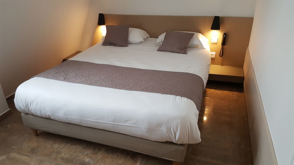 Hotel Le Saint Germain Ольне-су-Буа Экстерьер фото